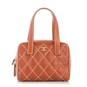 CHANEL handbag
Calfskin Contrast Stitch Surpique Bowler Brown / Orange
